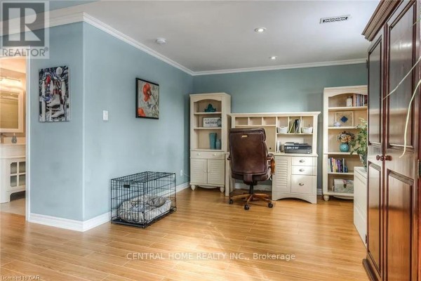 Primary Bedroom - 100 Biehn Drive, Kitchener, ON N2R1M5 Photo 4