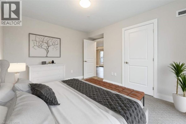 Living room/Dining room - 100 Bronte Street S Unit# 205, Milton, ON L9T1Y8 Photo 5