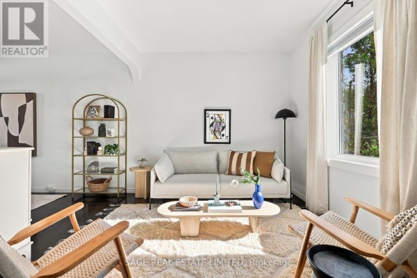 100 Dagmar Avenue, Toronto