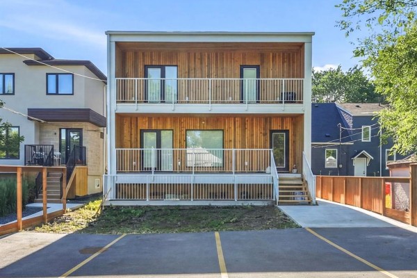 100 Des Meurons Street, Winnipeg, MB R2H2M3 Photo 2