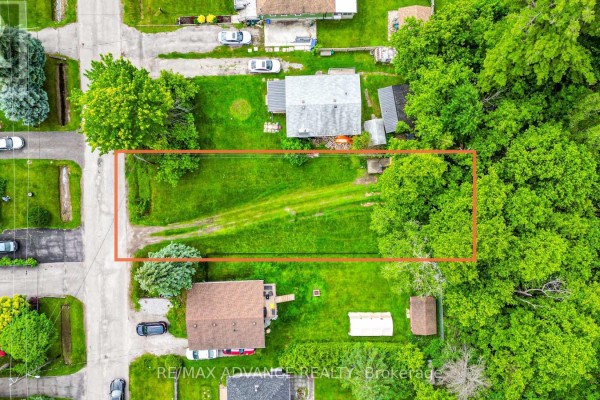 100 Dunkirk Avenue, Georgina, ON, photo 2