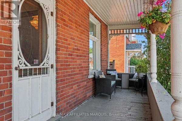 Sunroom - 100 Elmsley Street N, Smiths Falls, ON K7A2H2 Photo 5
