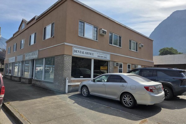100 Fort Street, Hope, Hope, BC V0X1L0 Photo 5