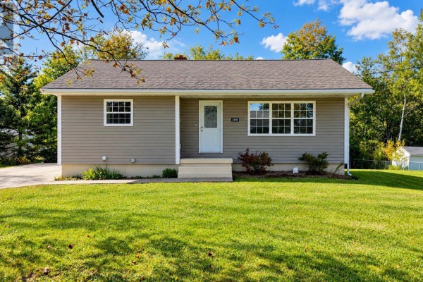100 High Street, Stellarton