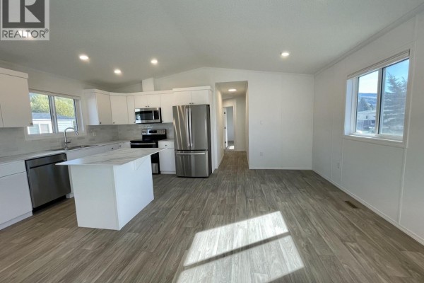 Full bathroom - 100 Industrial Road 1 Road Unit# 80, Sparwood, BC V0B2G3 Photo 2