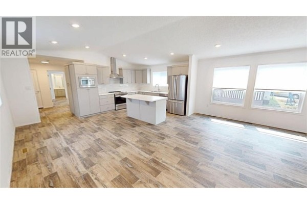 Primary Bedroom - 100 Industrial Road Unit# 43, Sparwood, BC V0B2G1 Photo 5