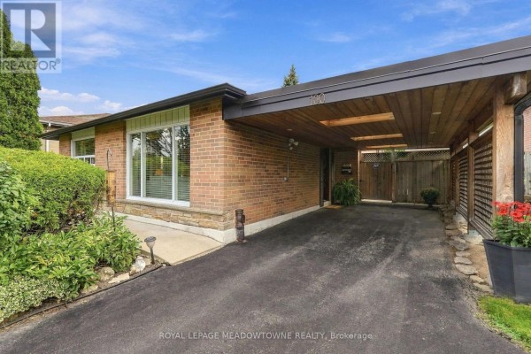 Kitchen - 100 Lexington Avenue, Toronto, ON M9V2G8 Photo 3
