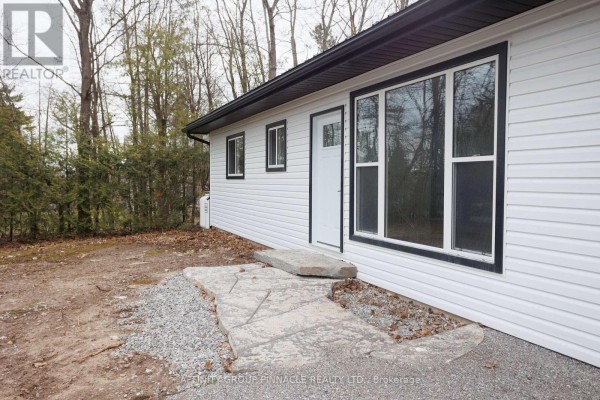 Bedroom 2 - 100 Reid Street, Kawartha Lakes, ON K0M1A0 Photo 5