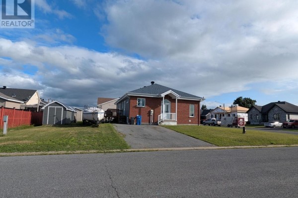 100 Richard Street, Alfred And Plantagenet, ON K0B1A0 Photo 3
