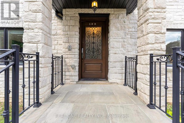 100 Ridelle Avenue, Toronto, ON, photo 2