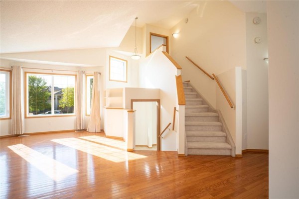 Kitchen - 100 Shore Street, Winnipeg, MB R3T0M2 Photo 3