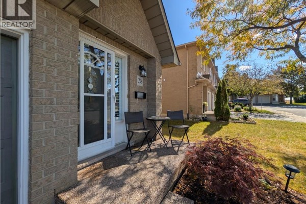 Primary Bedroom - 100 Vineberg Drive Unit# 28, Hamilton, ON L8W3X4 Photo 3