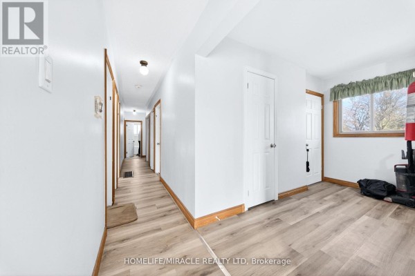 100 West 3rd Street, Hamilton, ON L9C3K5 Photo 4