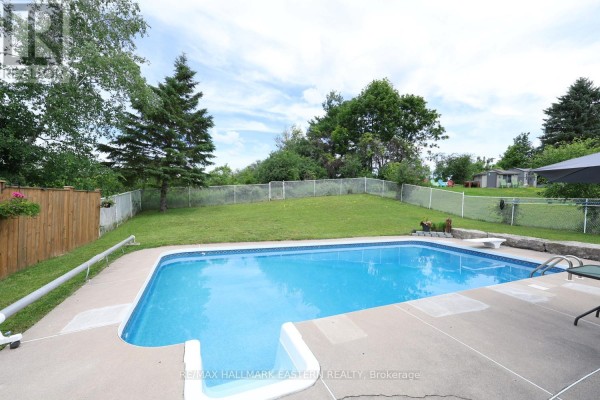 1000 Cumberland Avenue, Peterborough, ON K9H7B2 Photo 5
