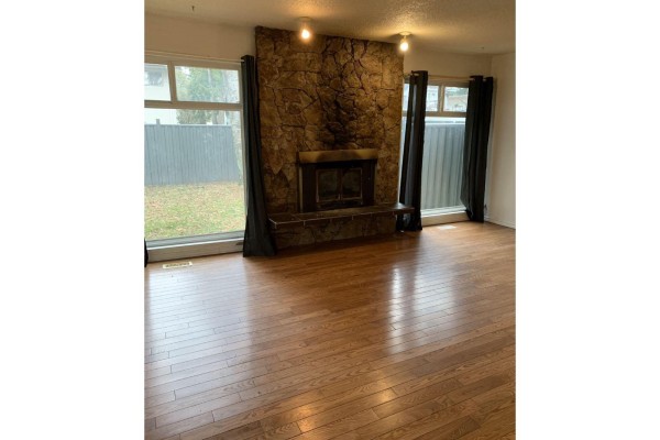 10000 132a Street, Surrey, BC V3T3X6 Photo 3