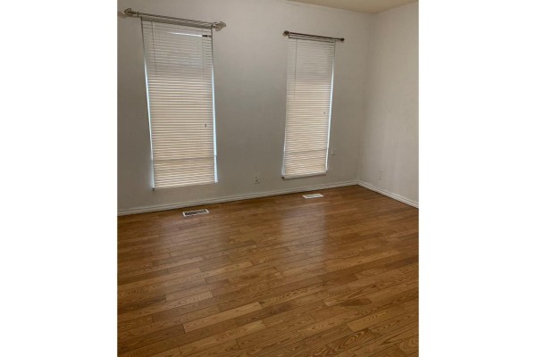 10000 132a Street, Surrey, BC V3T3X6 Photo 5