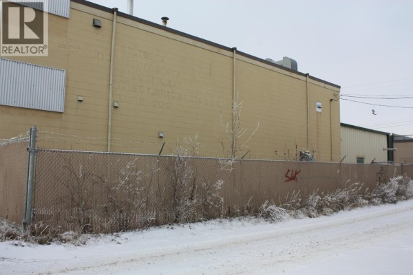 10004 94 Avenue, Fort St  John, BC, photo 2