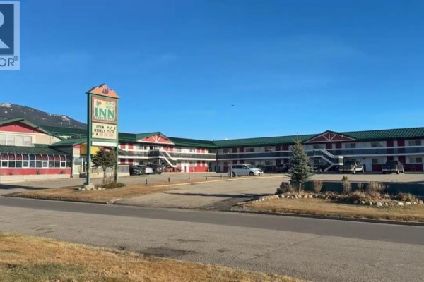 10005 100 Street, Grande Cache, AB, photo 3
