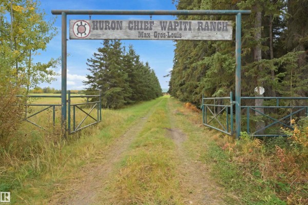 Primary Bedroom - 10005 Twp Rd 533, Rural Yellowhead, AB T0E2M0 Photo 4