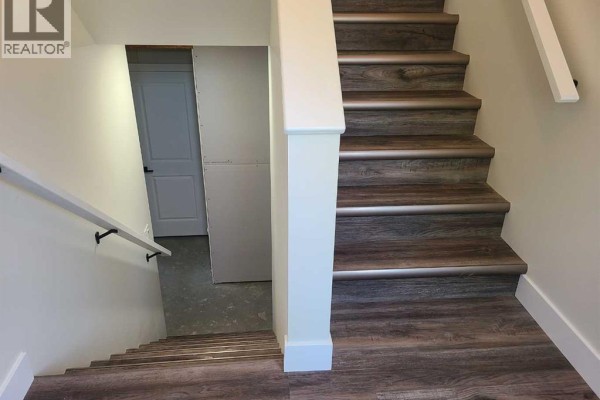 4pc Bathroom - 10007 99 Street, Sexsmith, AB T0H3C0 Photo 4