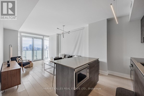 Kitchen - 1001 - 200 Bloor Street W, Toronto, ON M5S1T8 Photo 4