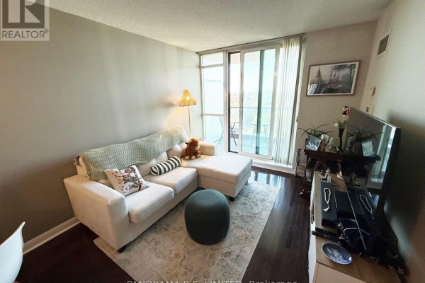 Primary Bedroom - 1001 - 225 Sherway Gardens Road, Toronto, ON M9C0A3 Photo 4