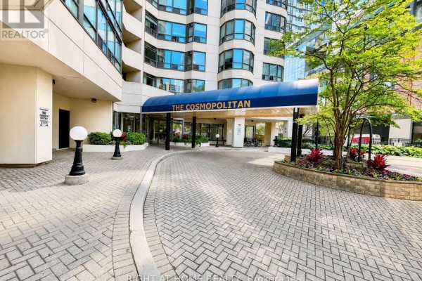 1001 - 25 Maitland Street W, Toronto, ON, photo 3