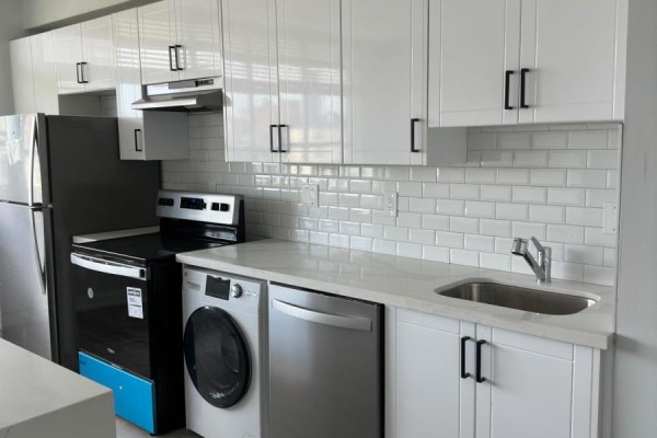 Bathroom - 1001 - 34 Walmer Road, Toronto, ON M5R2W6 Photo 5