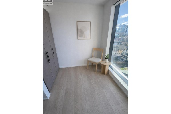 1001 1482 Robson Street, Vancouver, BC V6G1B9 Photo 3