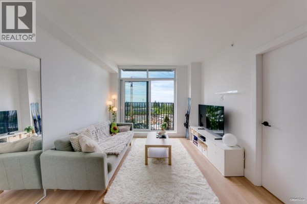 1001 8750 University Crescent, Burnaby, BC V5A0G9 Photo 4
