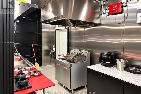 1001 Queen Street E, Toronto, ON, photo 2