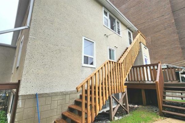 10017 - 113 Street, Edmonton, AB T5K1N9 Photo 5