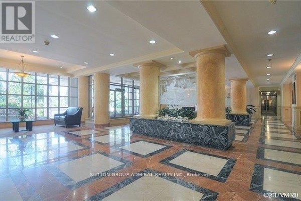 1002 - 11 Townsgate Drive, Vaughan, ON L4J8G4 Photo 3