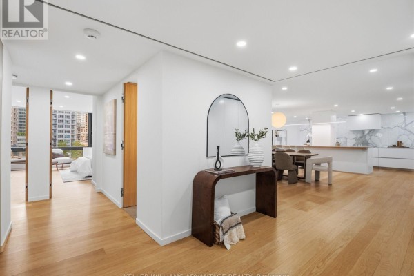 1002 - 1166 Bay Street, Toronto, ON, photo 3