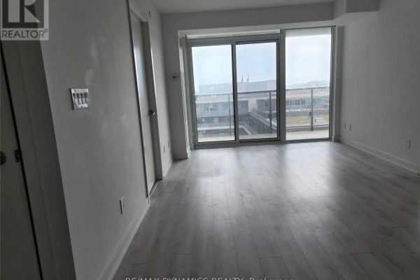 1002 - 120 Varna Drive, Toronto, ON M6A0B3 Photo 5