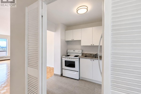 1002 - 1665 Bloor Street E, Mississauga, ON L4X1S4 Photo 3