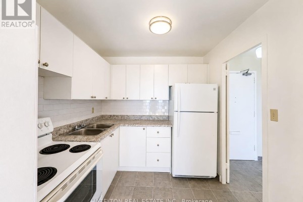 1002 - 1665 Bloor Street E, Mississauga, ON L4X1S4 Photo 4