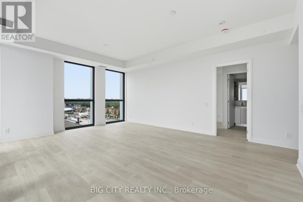Primary Bedroom - 1002 - 25 Frederick Todd Way, Toronto, ON M4G0C9 Photo 4