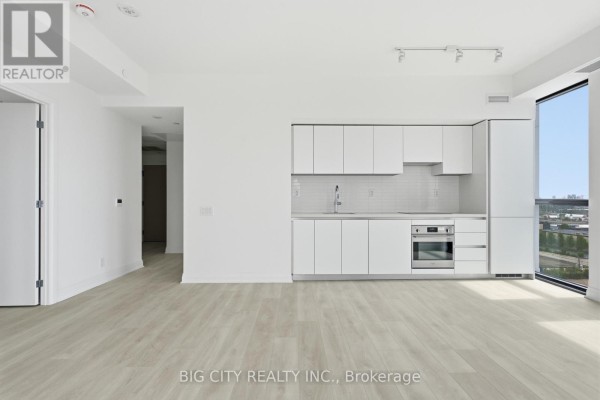 Bedroom 2 - 1002 - 25 Frederick Todd Way, Toronto, ON M4G0C9 Photo 5
