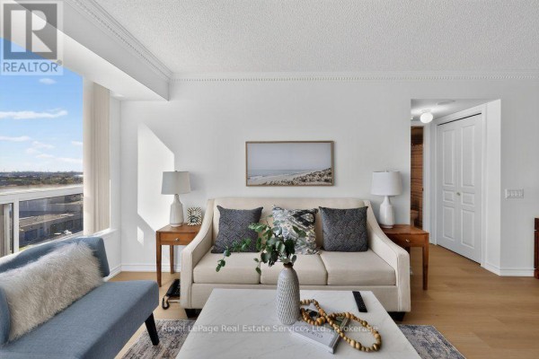 1002 - 9015 Leslie Street, Richmond Hill