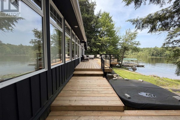 Bedroom 3 - 1002 Ahmic Drive N, Muskoka Lakes, ON P0B1G0 Photo 4