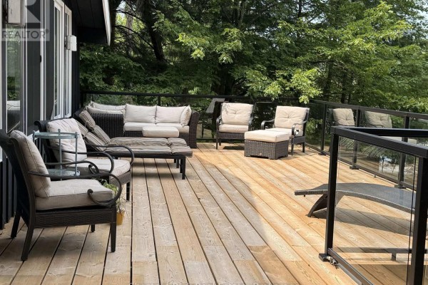 Family room - 1002 Ahmic Drive N, Muskoka Lakes, ON P0B1G0 Photo 5