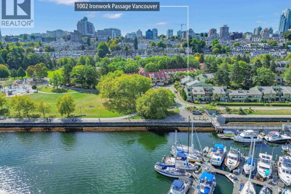 1002 Ironwork Passage, Vancouver, BC V6H3P1 Photo 2