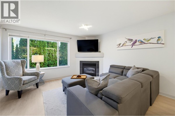 4pc Ensuite bath - 1002 Riverside Avenue Unit# 114, Sicamous, BC V0E2V0 Photo 2