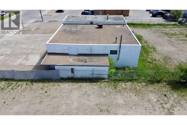 10021 94 Avenue, Fort St  John, BC, photo 2