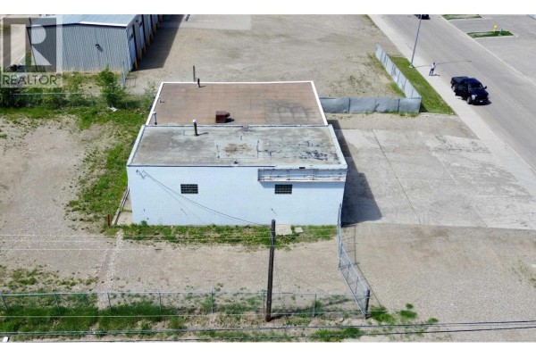 10021 94 Avenue, Fort St  John, BC V1J5J6 Photo 4