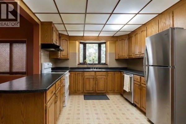Family room - 10024 103 Avenue, Lac La Biche, AB T0A2C0 Photo 5