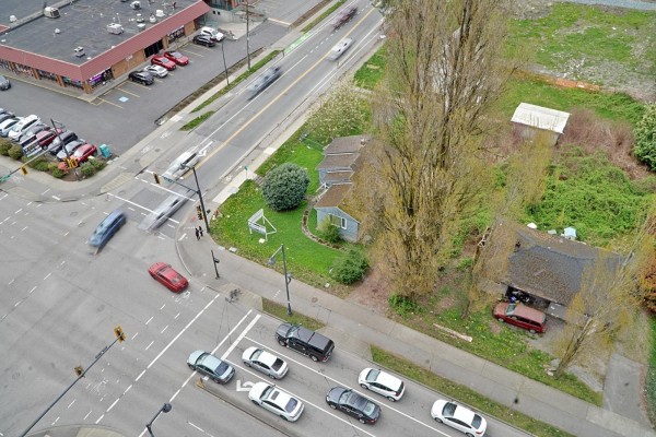 10024 Whalley Boulevard, Surrey, BC V3T4E9 Photo 2