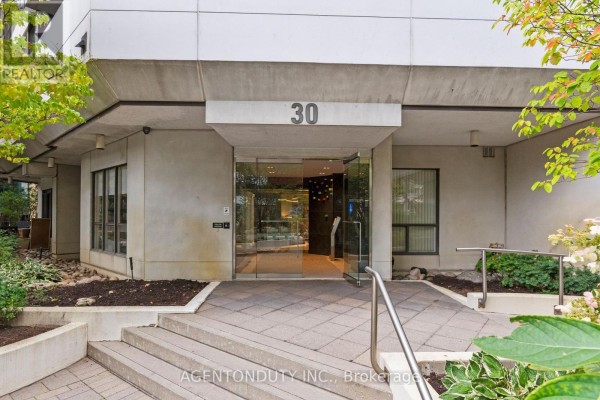 1003 - 30 Holly Street, Toronto, ON M4S3C2 Photo 3