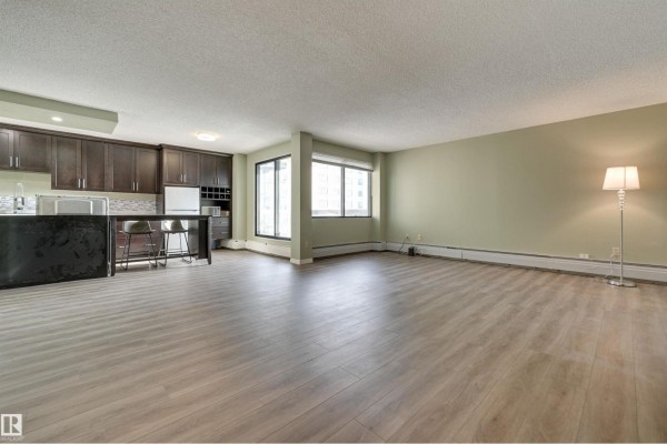 Dining room - #1003 10155 114 St Nw, Edmonton, AB T5K1R8 Photo 2